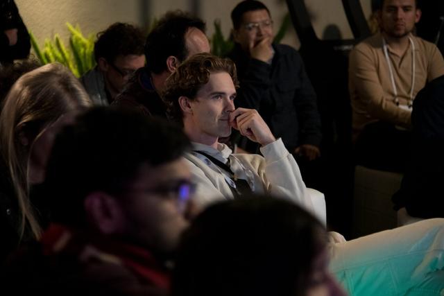 Laude Lounge Day One 1